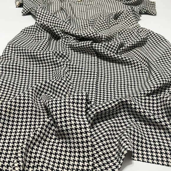 Talbots black and white button up dress, shoulder pads - Picture 2 of 8